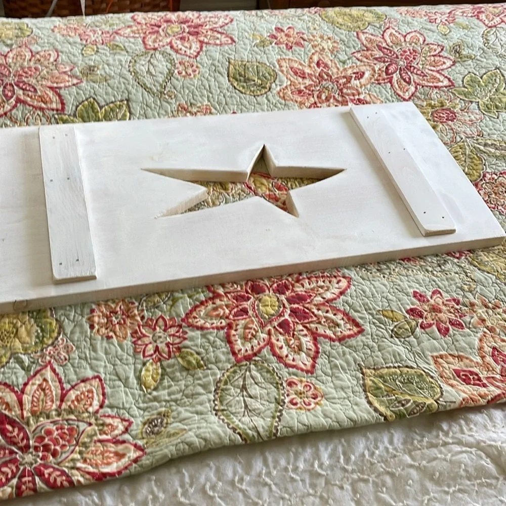 White washed solid pine wood star shutter. Primitive decor. Approx 11” w x 24”l